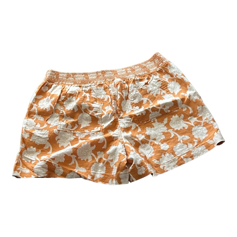 Briggs& Riley Women’s orange & white shorts Size XL. NWT